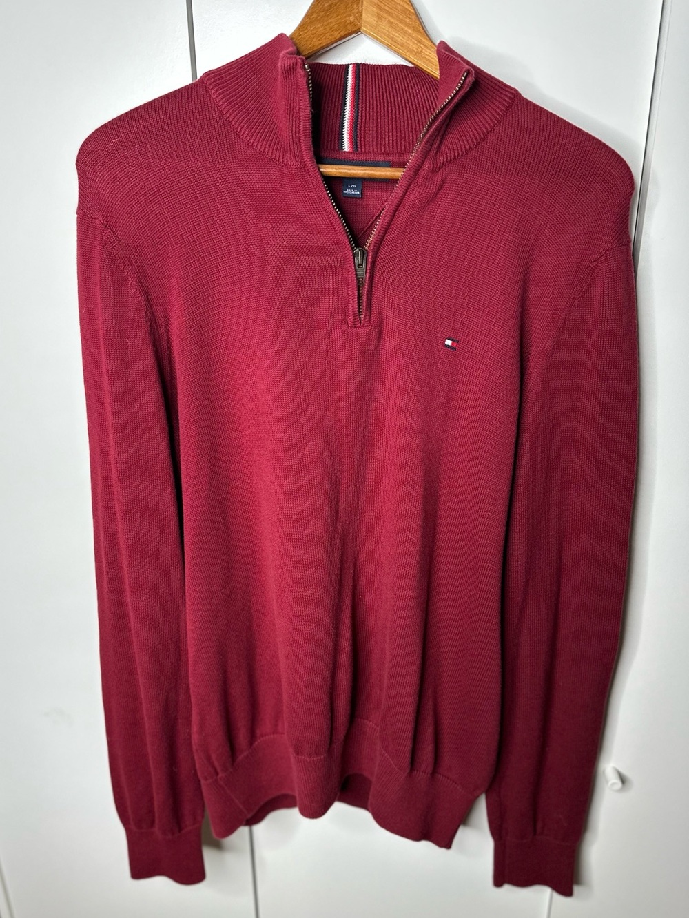 Tommy Hilfiger Men’s L Burgundy Quarter Zip Cotton Sweater Pullover Logo